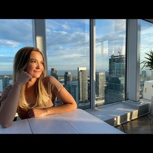 Meet your Posher, Jovana